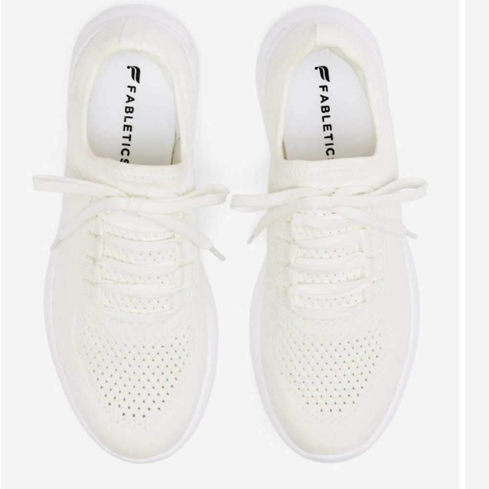 New Fabletics The Everyday White Sneaker 7.5